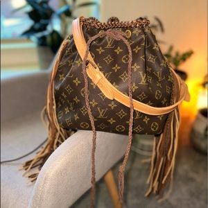 louis vuitton champagne bag